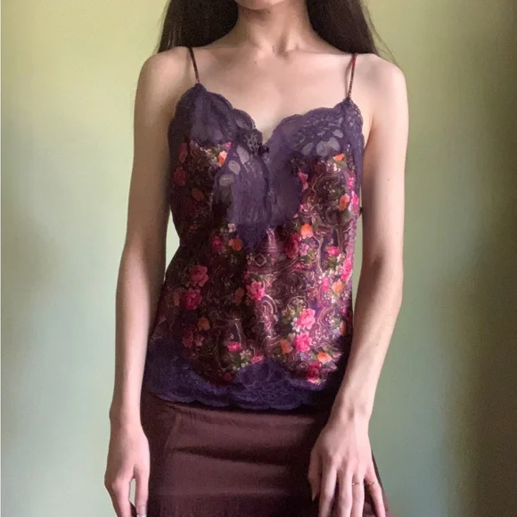 •Sold• Vintage Oscar de la Renta Camisole Top, Lingerie Slip Top, Floral Lace - Picture 2 of 9